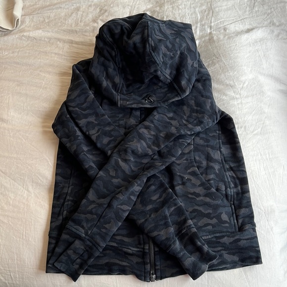 Lululemon Scuba Hoodie - Picture 1 of 4